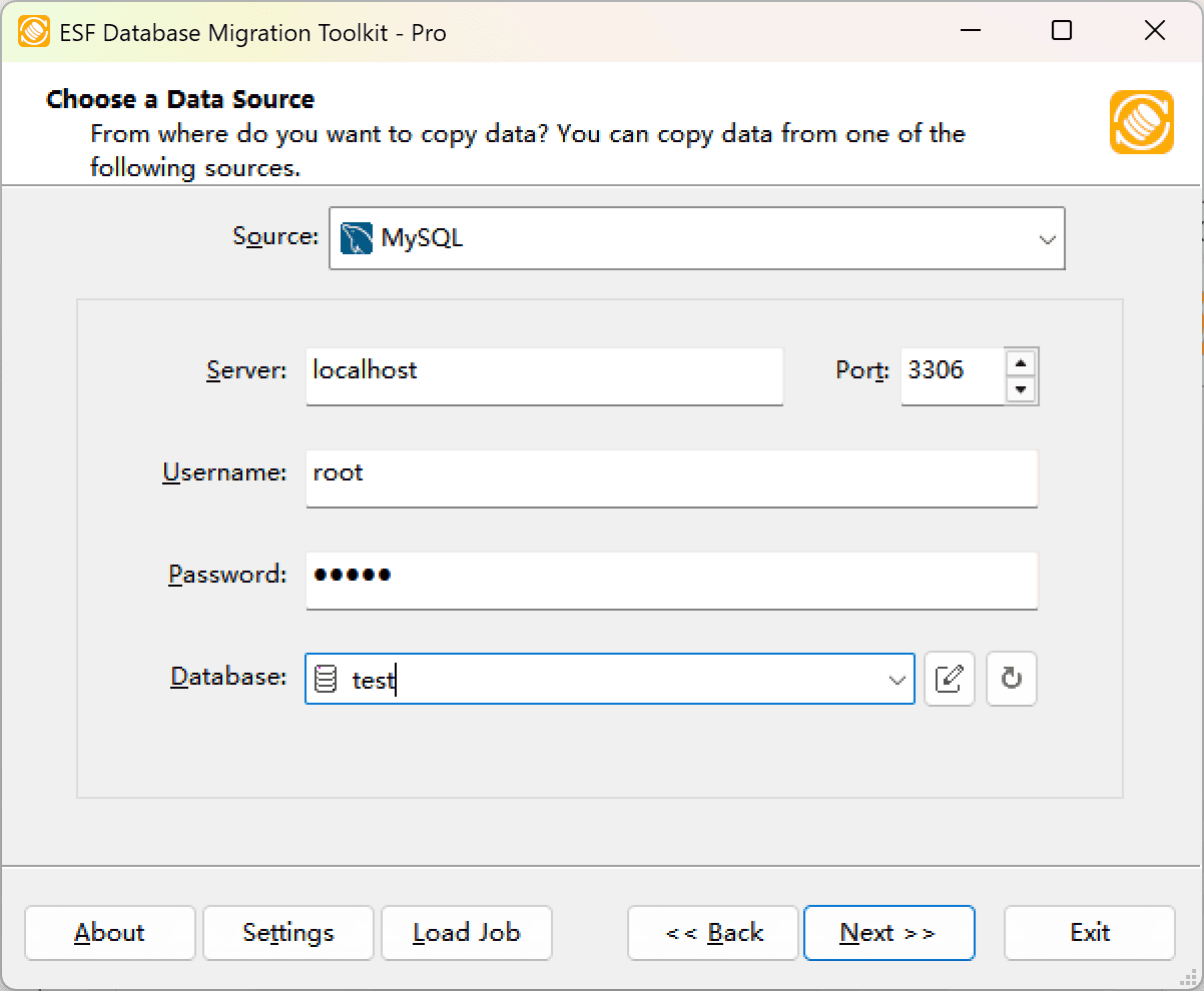 MySQL connection dialog showing server configuration, authentication fields, and refresh button
